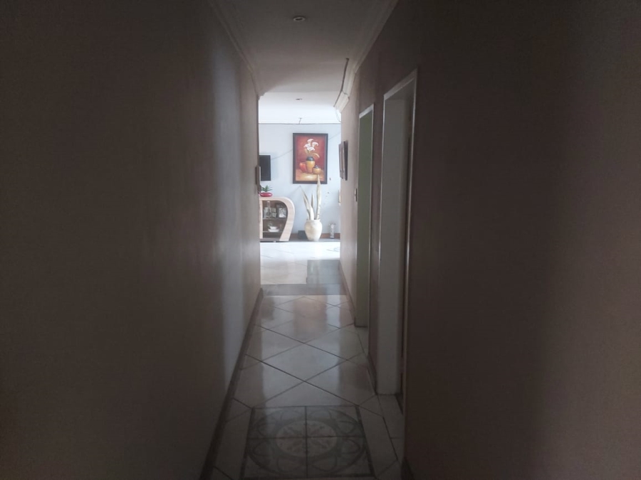 4 Bedroom Property for Sale in Oos Einde North West